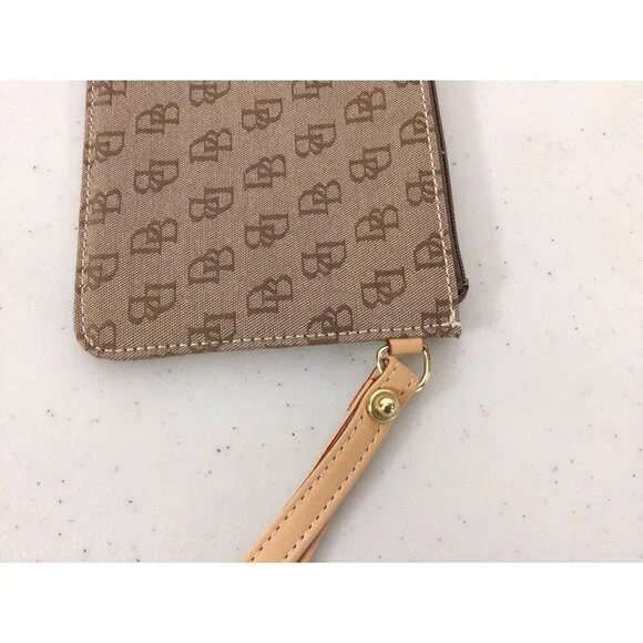 Dooney & Bourke Signature Wristlet Pouch Bag Zip Top Handle - Picture 4 of 6